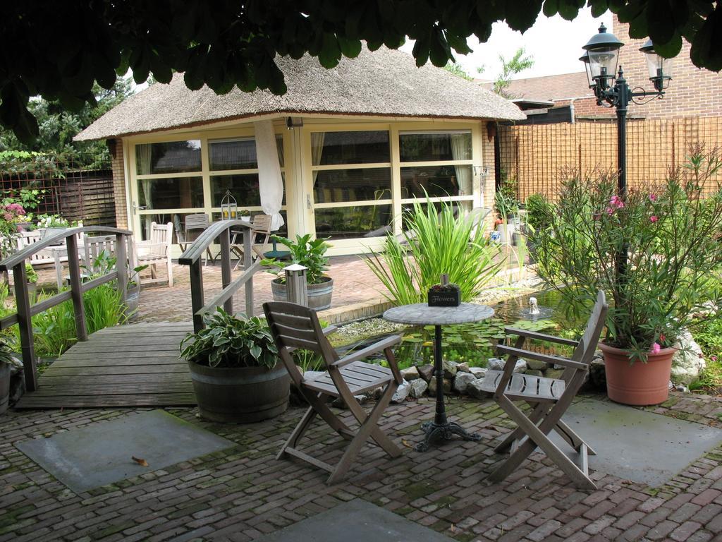 Altijd Zon Acomodação com café da manhã Oss Exterior foto